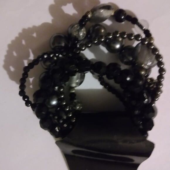 Gothic marble stacked bracelets - Picture 3 of 3